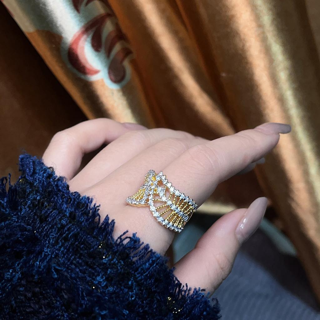 Light Luxury Medieval Hollow Lace Ring Retro Exquisite Diamond-Encrusted Lace Gypsy Interwoven Winding Opening