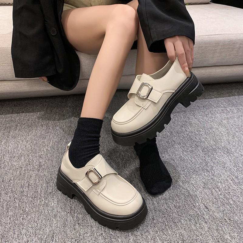 Mocassins à semelles épaisses style britannique pour femmes avec boucle de ceinture - Chaussures en cuir tendance à enfiler pour l'extérieur