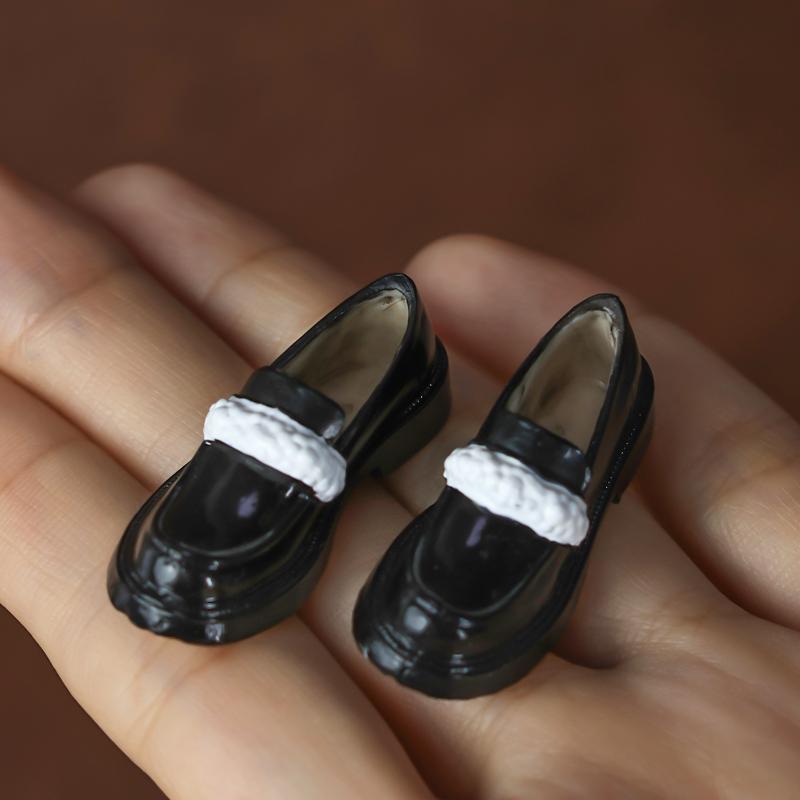 Mini Leather Doll Shoes 1 Pair 4*1.5cm for OB22 OB24 1/6 Licca Dolls Clothing Matching Dress Up Accessories