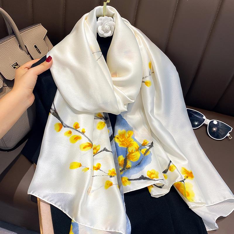 Leichter Luxus Windseidenschal Damen Schal draußen Frühling und Sommer neu Simulationsseide Mode Blumen Sonnenschutzschal Stola