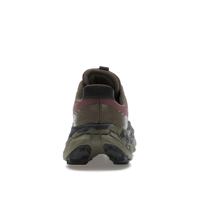 New Balance Pánské tenisky Fresh Foam X More Trail v3 Dark Camo Licorice Zelené MTMORNAD