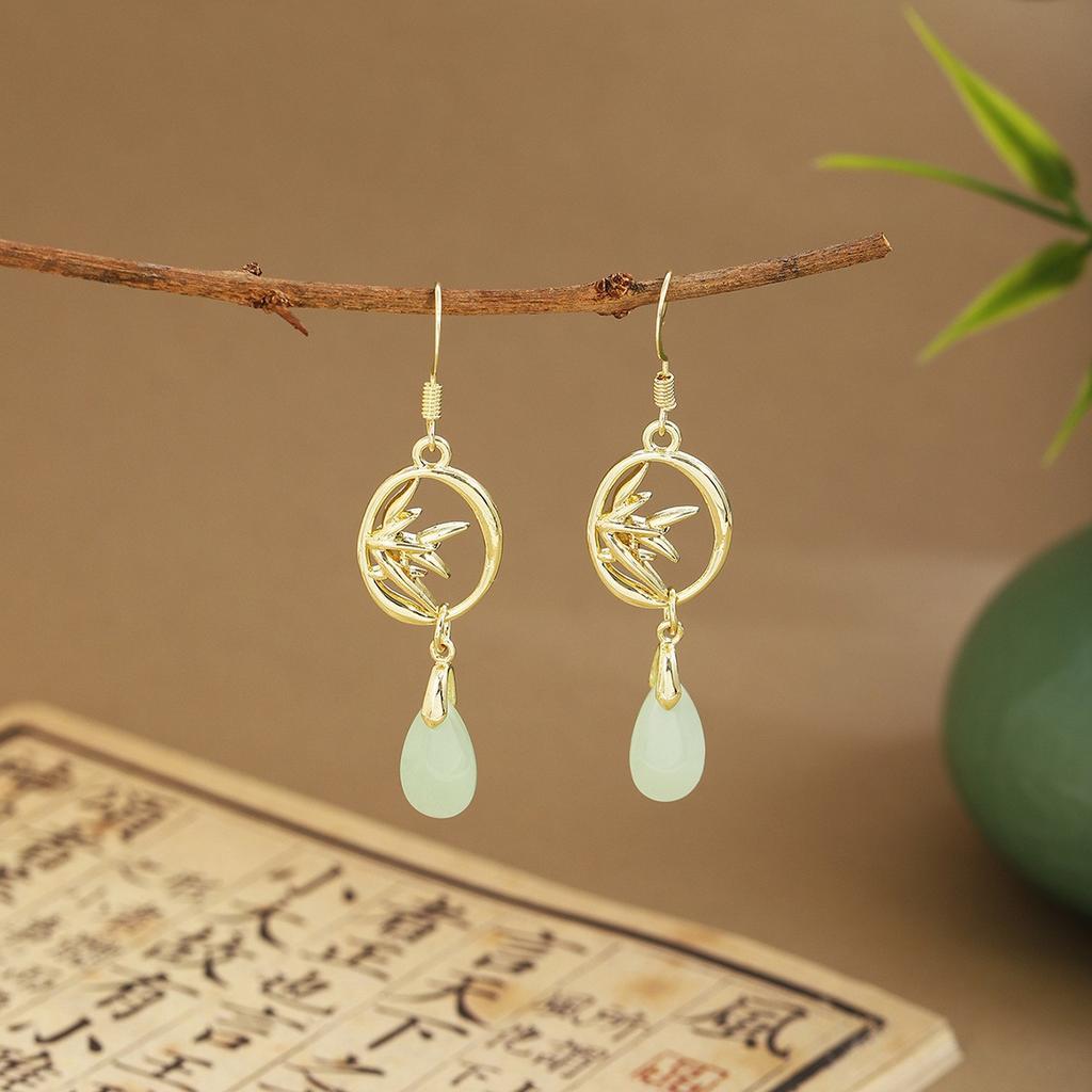 New Chinese Flower Water Drop Pearl Stud Earrings Light Luxury Chinese Style Temperament Earrings Versatile High Sense National Tide Earrings Women