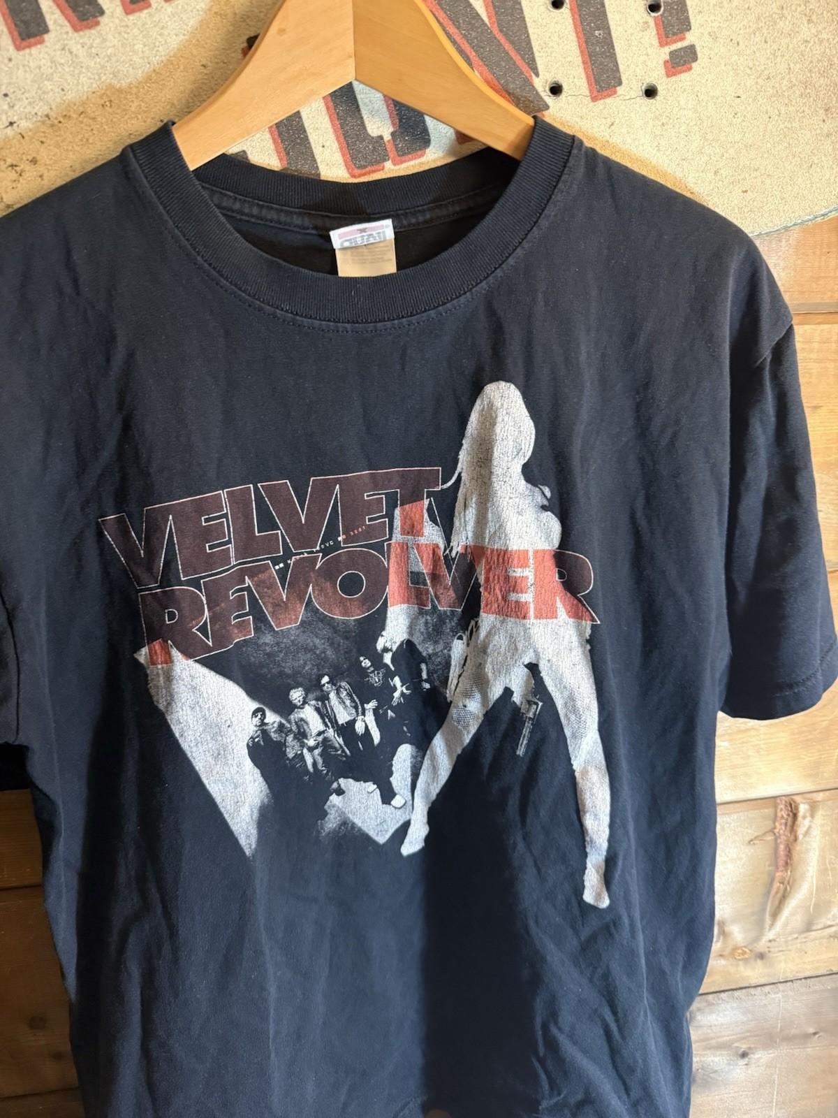 2005 Velvet Revolver Band T Size M Unisex T-Shirt XXL