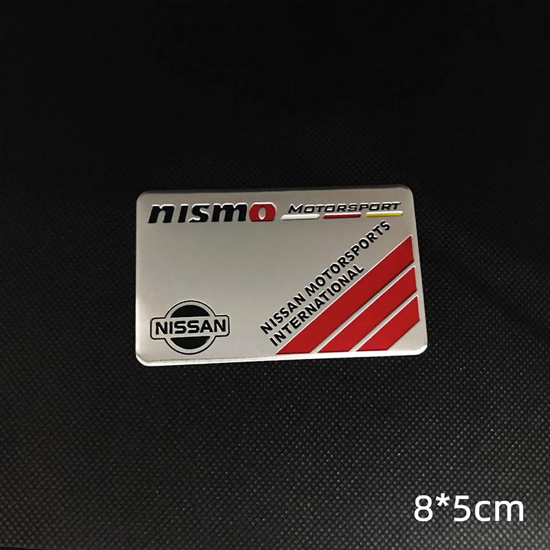 1 Pezzo Adesivi Metallici 3D Decalcomania per Carrozzeria e Bagagliaio Auto Per Nissan Sylphy N7 Teana Qashqai Note Navara Juke GTR 350z Patrol Leaf Tiida Kicks