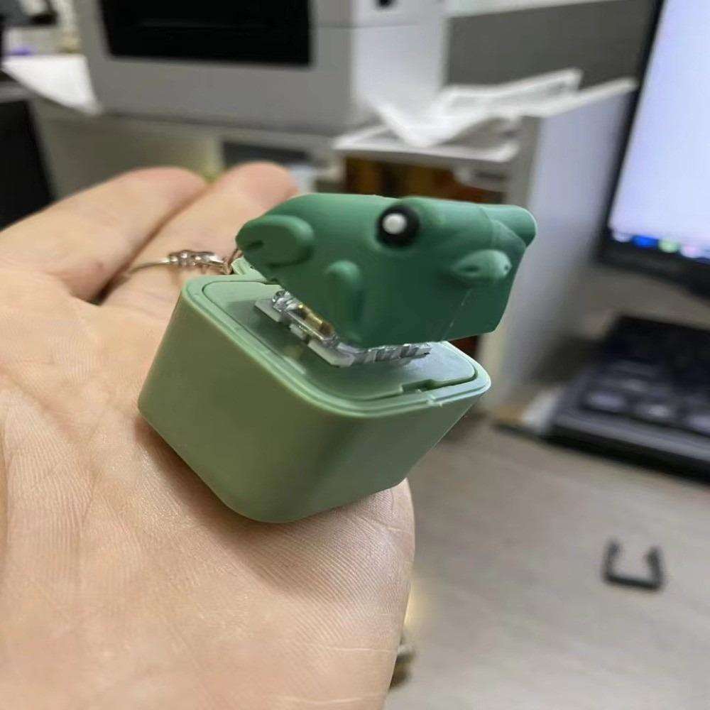 Squeeze Clicking Pressure Relief Toy Croaking Frog Button Press Click Keyring Kids Gift