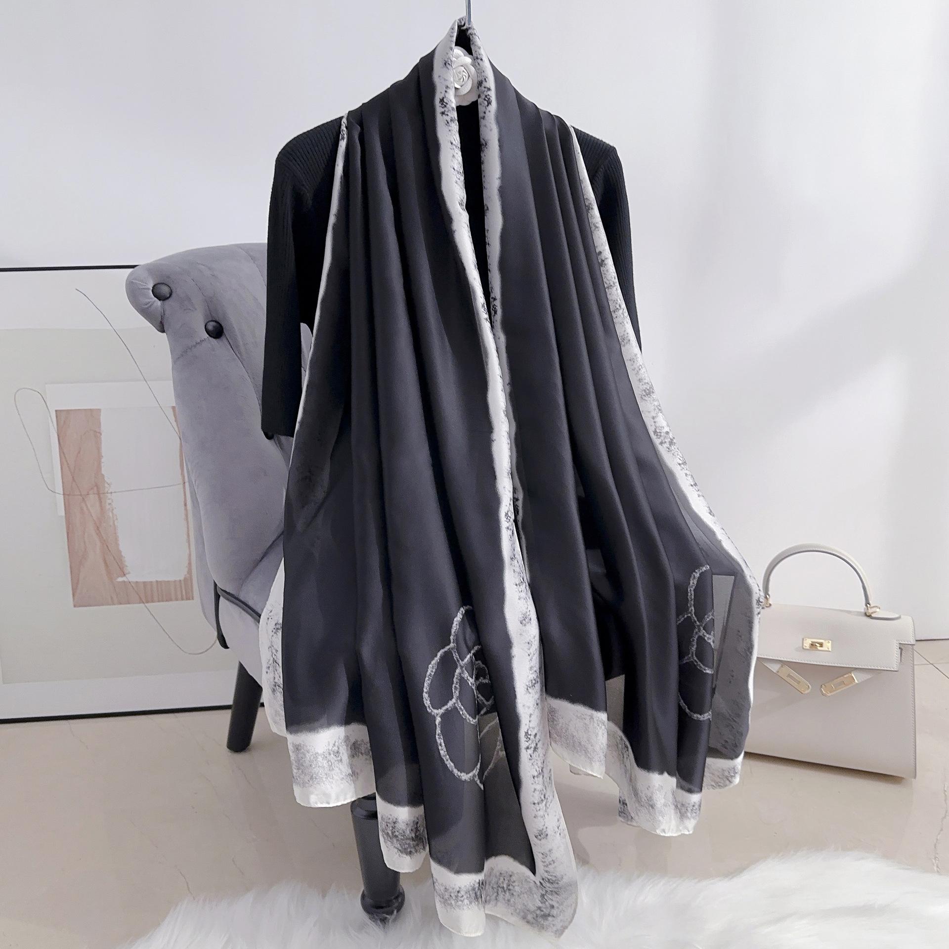 

Шелковый шарф для женщин, весна и лето, новый, новый, длинный шелковый атласный шарф, корейский стиль, модный принтованный шарф, шаль для кондиционера, внешнее пляжное полотенце 180*90cm