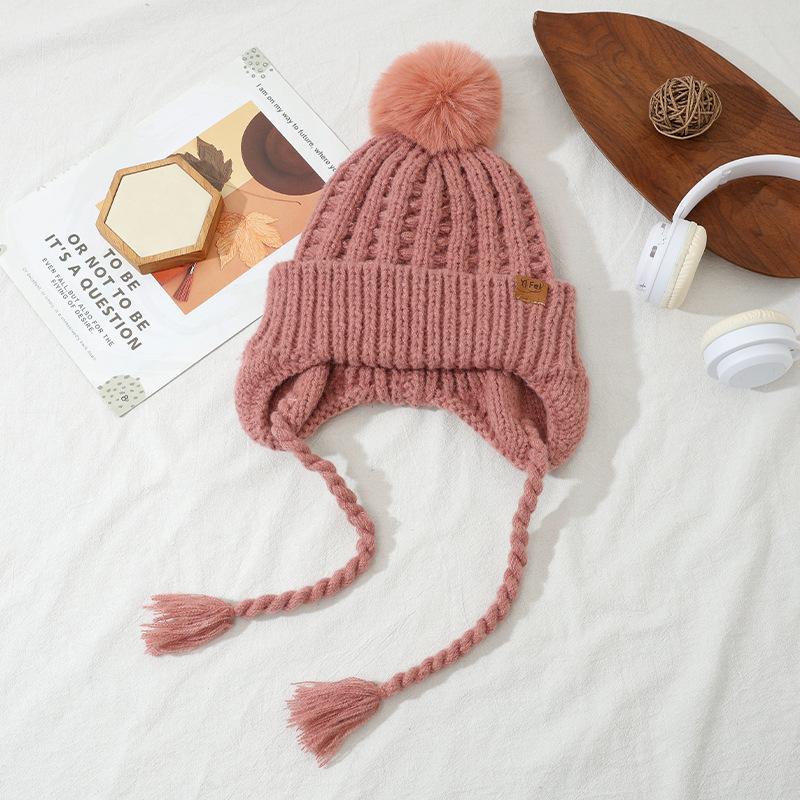 

Милая шапка с помпоном на осень и зиму, женская ветрозащитная шапка для защиты ушей, теплая шапка, универсальная вязаная шерстяная шапка One Size