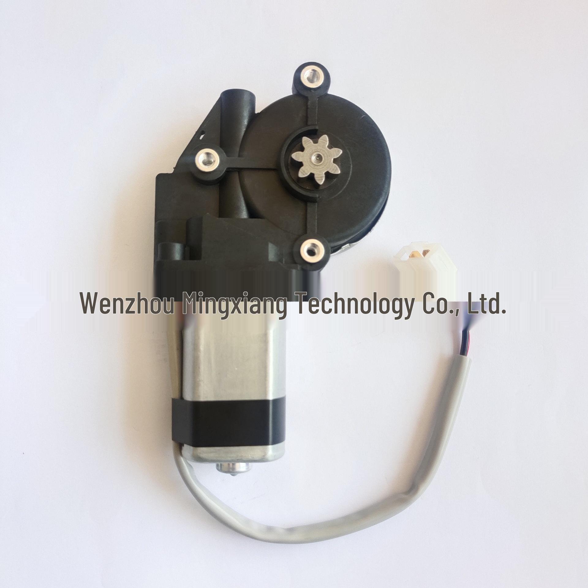 

Универсальный плоский 3-отверстия 7-зубьев (Можно модифицировать до 8-зубчатого) для моторов замков средней двери минивэна и электропривода задней двери. Electric