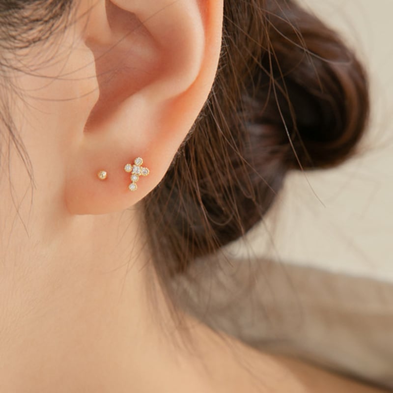 LUNNE 14k Cross Q Piercing (14k Gold) (Bar Thickness 1mm) #PIB14