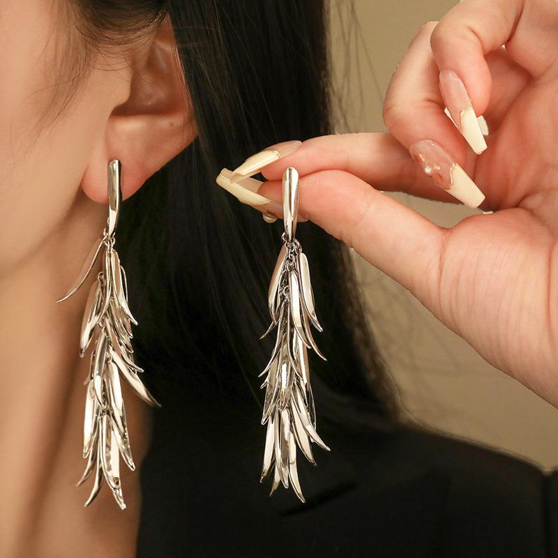 2025 Diamond Geometric Flower Tassel Earrings – Korean Cold Style, Light Luxury for Women