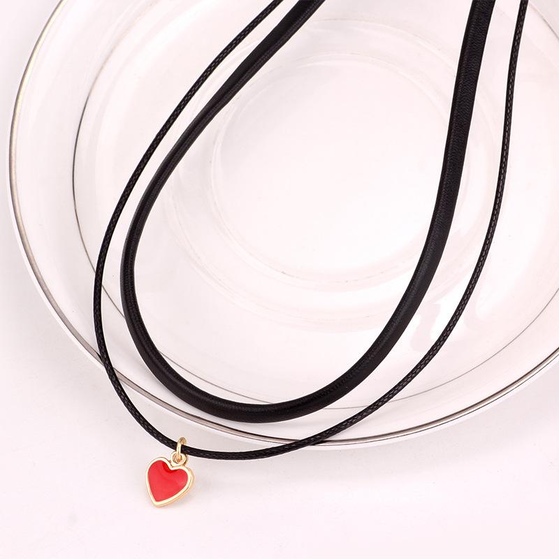 Collarbone Chain Women'S Short Neck Chain Neck Strap Neck Red Heart Necklace Collar Simple Sexy Black Choker