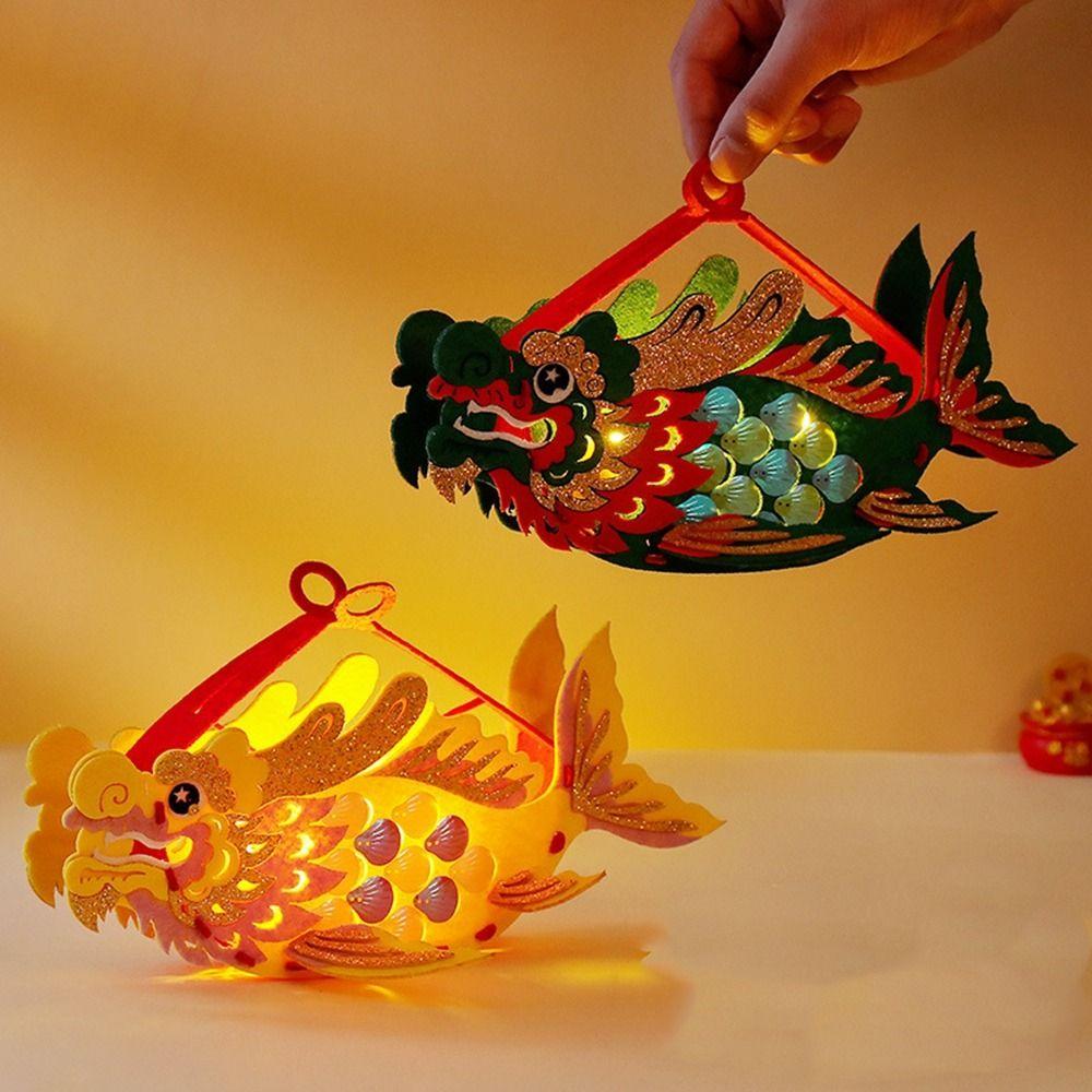 

Cartoon Dragon Boat Festival Fish Lantern Non-Woven Fabric Fish Shape Storage Basket Kindergarten червоний