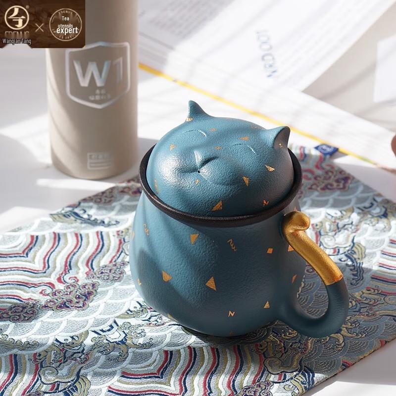 Edenus Lucky Cat Ceramic Tea Mug with Filter