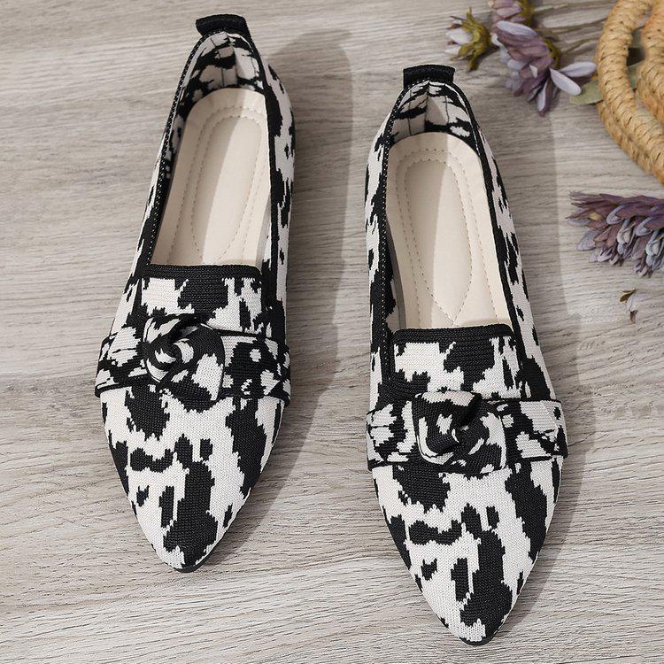 2024 Breathable Lightweight Slip-on Fashion Shoes with Bow, Pointed Toe, and Plus Size Options