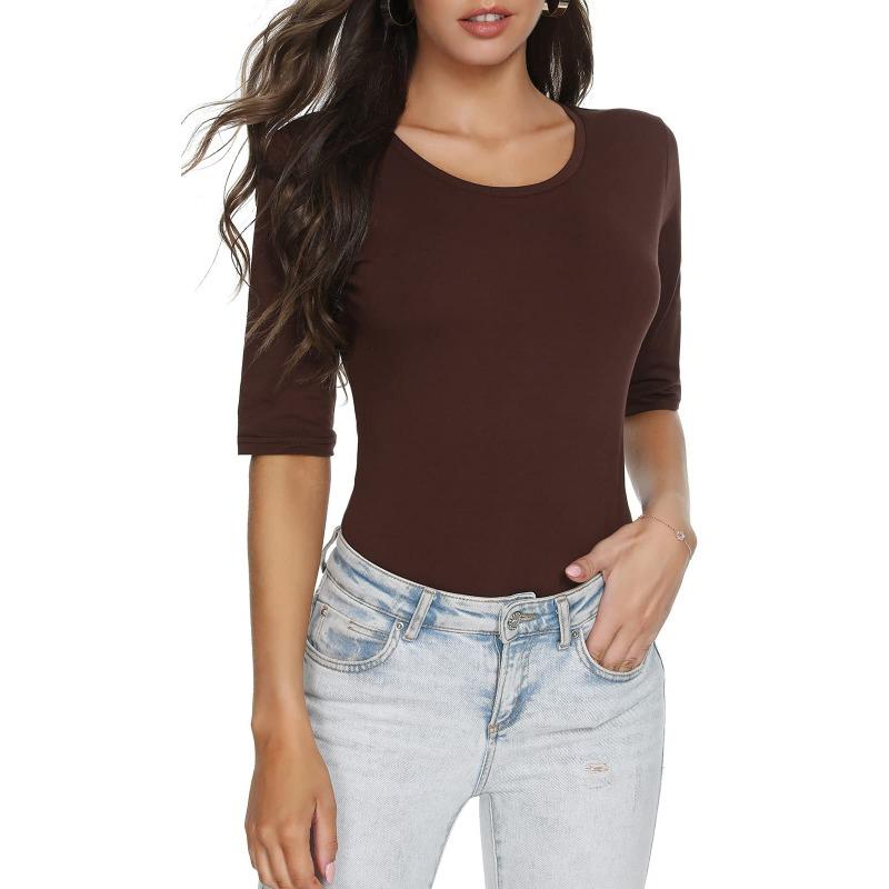

Жіночі базові футболки з коротким рукавом, однотонні, приталені M темно-коричневого кольору