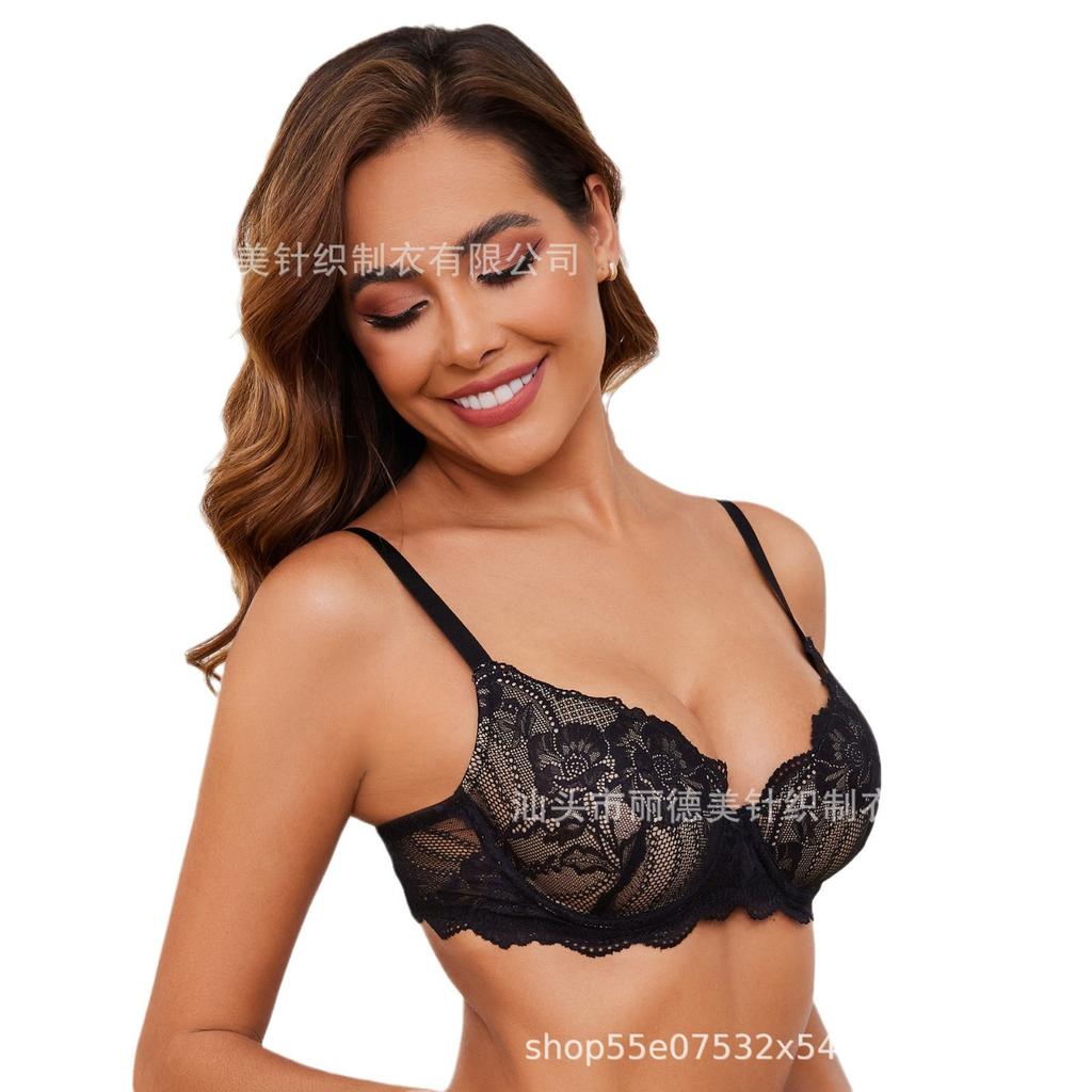 New Women's Bras and Underwear Are Comfortable and Gathered with Steel Rims. Adjustable Lace Bras Are Sexy.