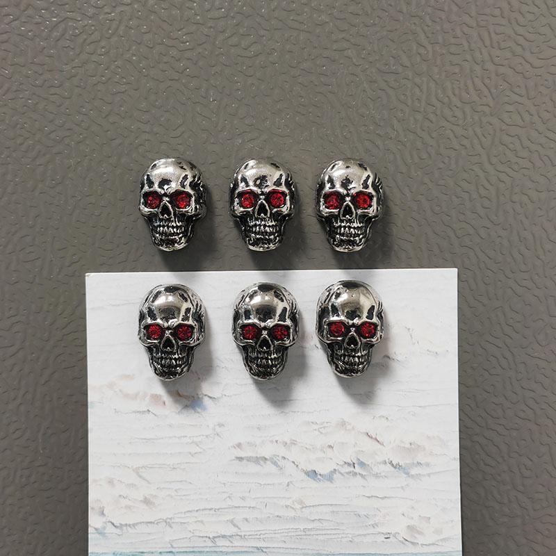 

6pcs Gothic Red Eye Skull Fridge Magnets 2 Sizes Punk Metal Home Decor Party Arts Accessory Refrigerator Skull Ornaments