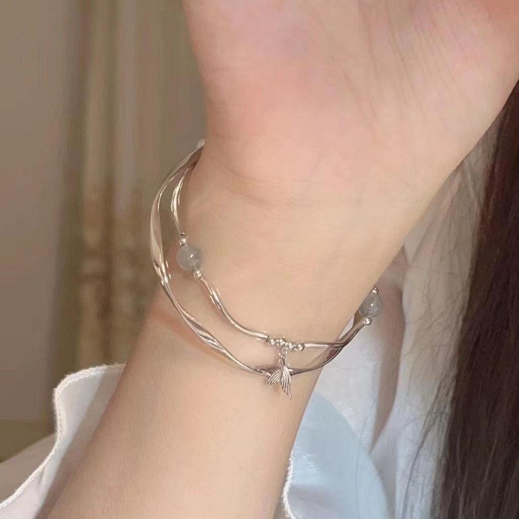 Layered Fishtail Bracelet: Chic Niche Style with a High-End New Chinese Twisted Design for Women