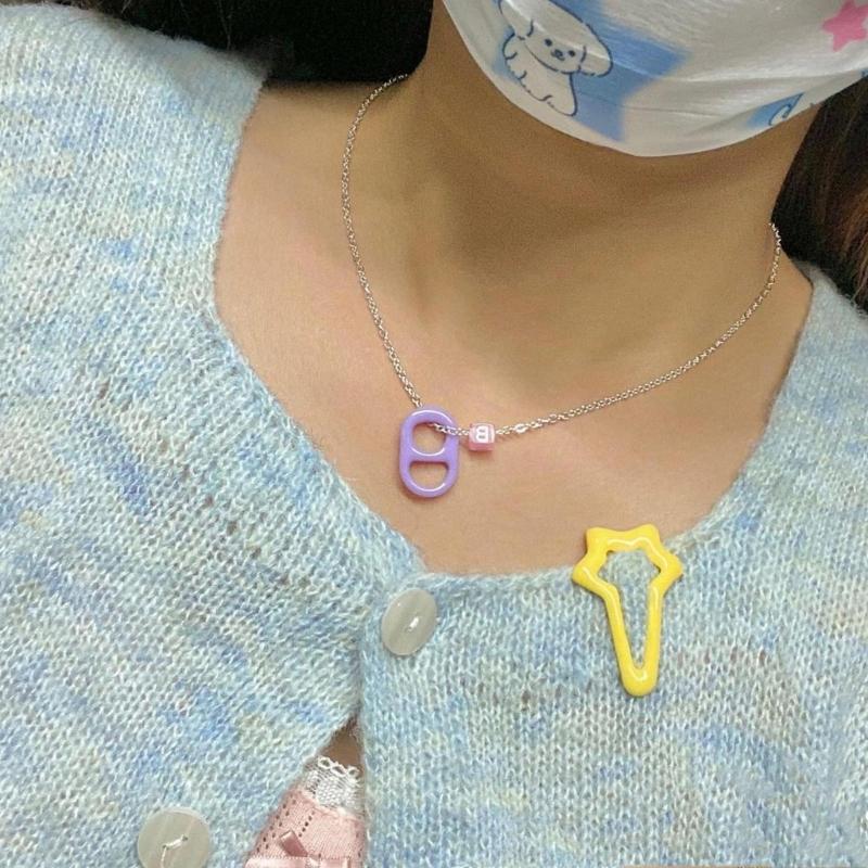 Fashion Acrylic Charm Pendant Necklace Sweet Cute Clavicle Chain Simple Choker Necklace Statement Jewelry Neck Chain