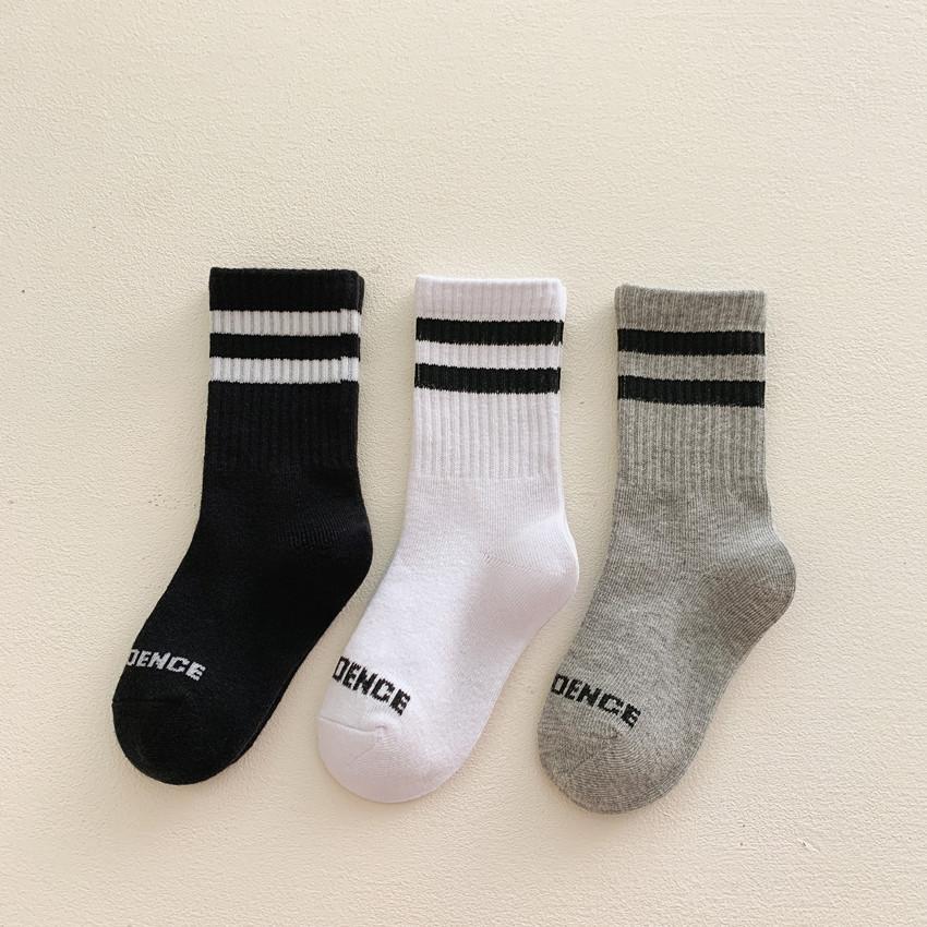 

3 пары детских носков для мальчиков и девочек ярких цветов, кавайные носки с мультяшными животными для малышей, студенческие носки XL