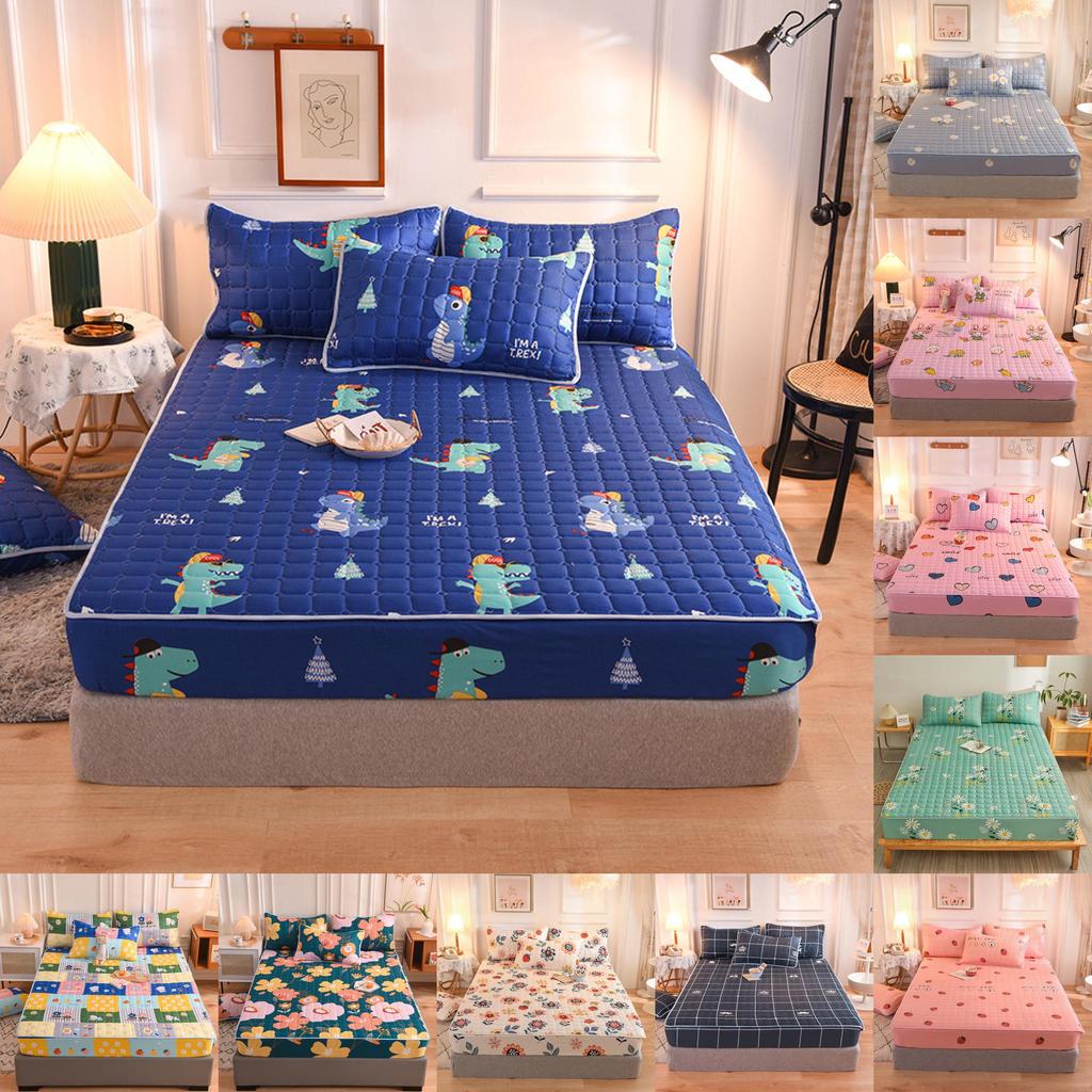 Moderne, vereinfachte Bettdecke mit Baumwollfüllung und rutschfesten Rändern für das Bett