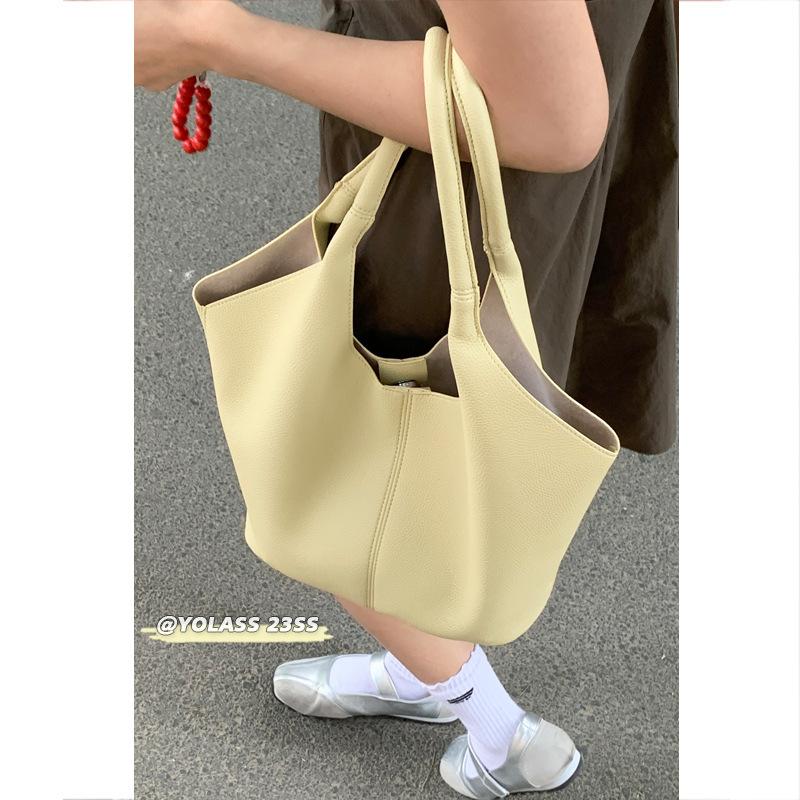 Korean Version of Large-capacity Underarm Bag Women's Bag 2025 New Summer Vegetable Basket Bag Soft Surface Simple Shoulder Tote Bag