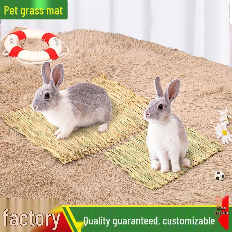 Hand-Woven Grass Mat for Rabbits & Guinea Pigs - Cozy Pet Nest & Foot Pad