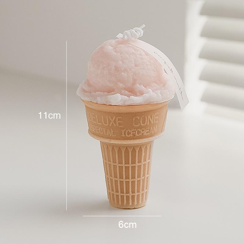 Ice Cream Cone Scented Candle – Handmade Soy Wax Birthday Gift, Fragrant Dessert Ornament
