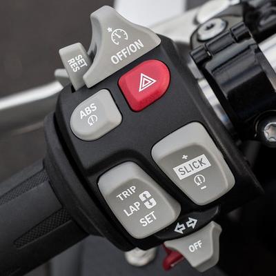 Układy elektryczne – Przełączniki motocyklowe