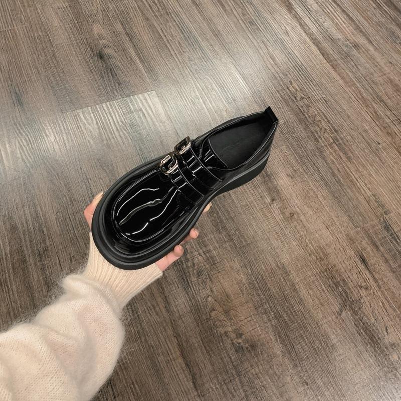 

Версия из высококачественной коровьей кожи~ Лоферы на толстой подошве с двойной пряжкой, как у Су Иинь, женские маленькие кожаные туфли 40