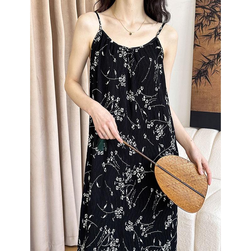 Spring and summer Korean temperament floral suspender dress women's French loose retro dress
