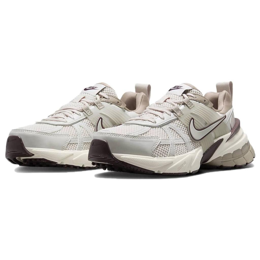 Nike נעלי סניקרס לנשים V2K Run Light Orewood Brown לנשים קרם חאקי אדמה FD0736-103