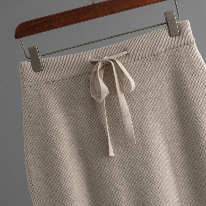 HNXC Solid-color High-neck Sweater, Split Half-body, Body-hugging Skirt, Two-piece Autumn and Winter Knitted Suit for Women