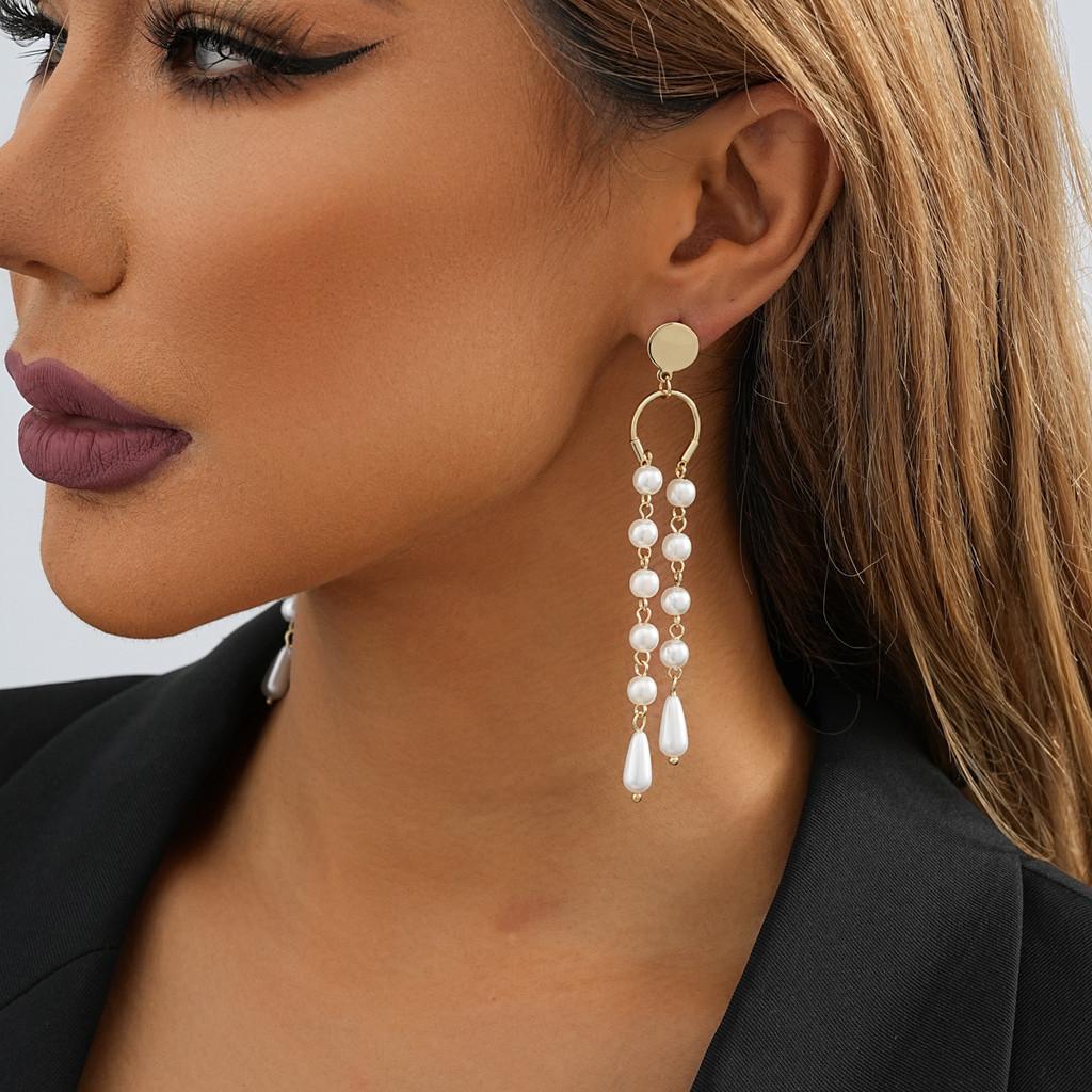 Elegant And Simple Asymmetric Pearl Tassel Earrings For Women