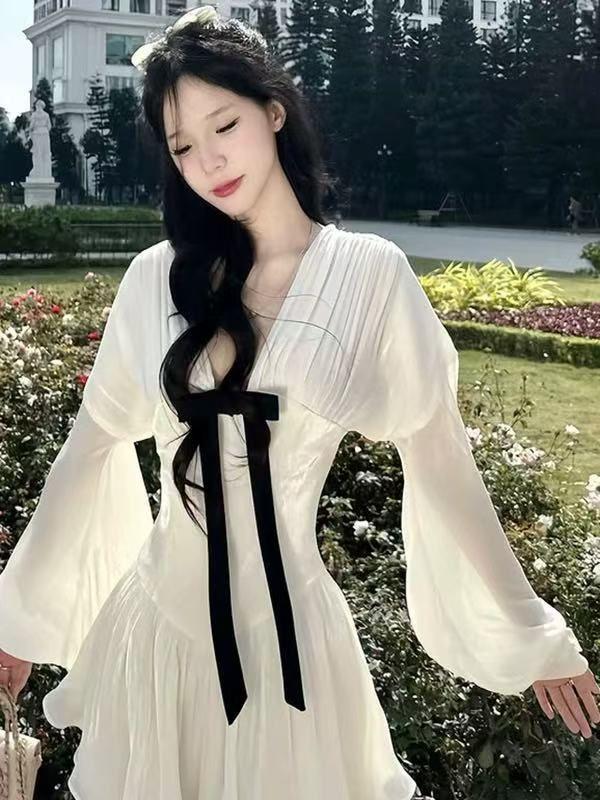 

French celebrity dress bow V-neck long-sleeved chiffon waist fashionable and thin A-word short skirt temperament elegant XL білий
