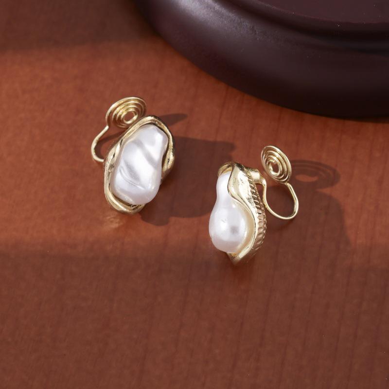 Vintage French Pearl No-Pierce Earrings: Elegant Luxury Clip-ons for Women