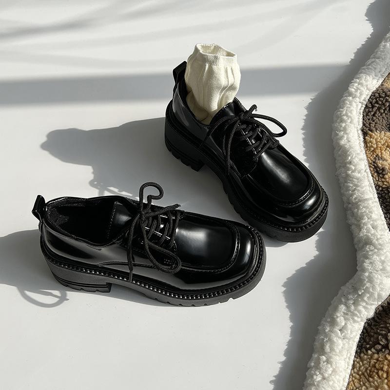 Fashion All-Match British Style Womens Derby Shoes Clogs Platform Autumn Loafers With Fur Female Footwear Preppy Leather New Creepers Fa