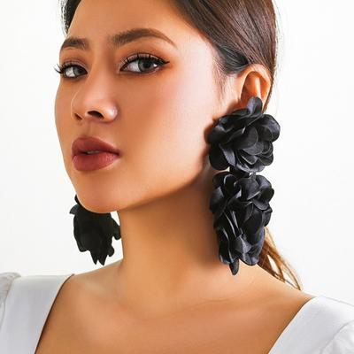 Yousheng 1 Paire Clip d'Oreille Tissu Moelleux Fleur Pétale Exagéré Sans Perçage Pastoral Long Pendant Boucles d'Oreilles Bijoux d'Oreille de Mariage Accessoires