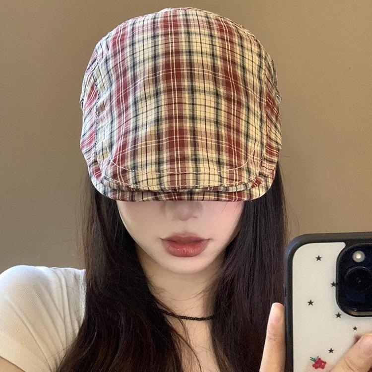 Pălărie beretă retro pentru femeie în carouri versatil care arată chipul mic pălărie pictor pălărie mare circumferința capului invers pălărie înainte