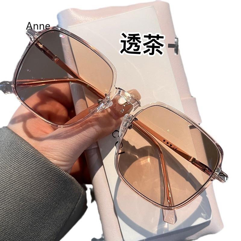 Photochromic Myopia Glasses for Women Men Vintage Large Frame Anti Blue Light Glasses Fashion Finished Optical Eyewear 0 To -400