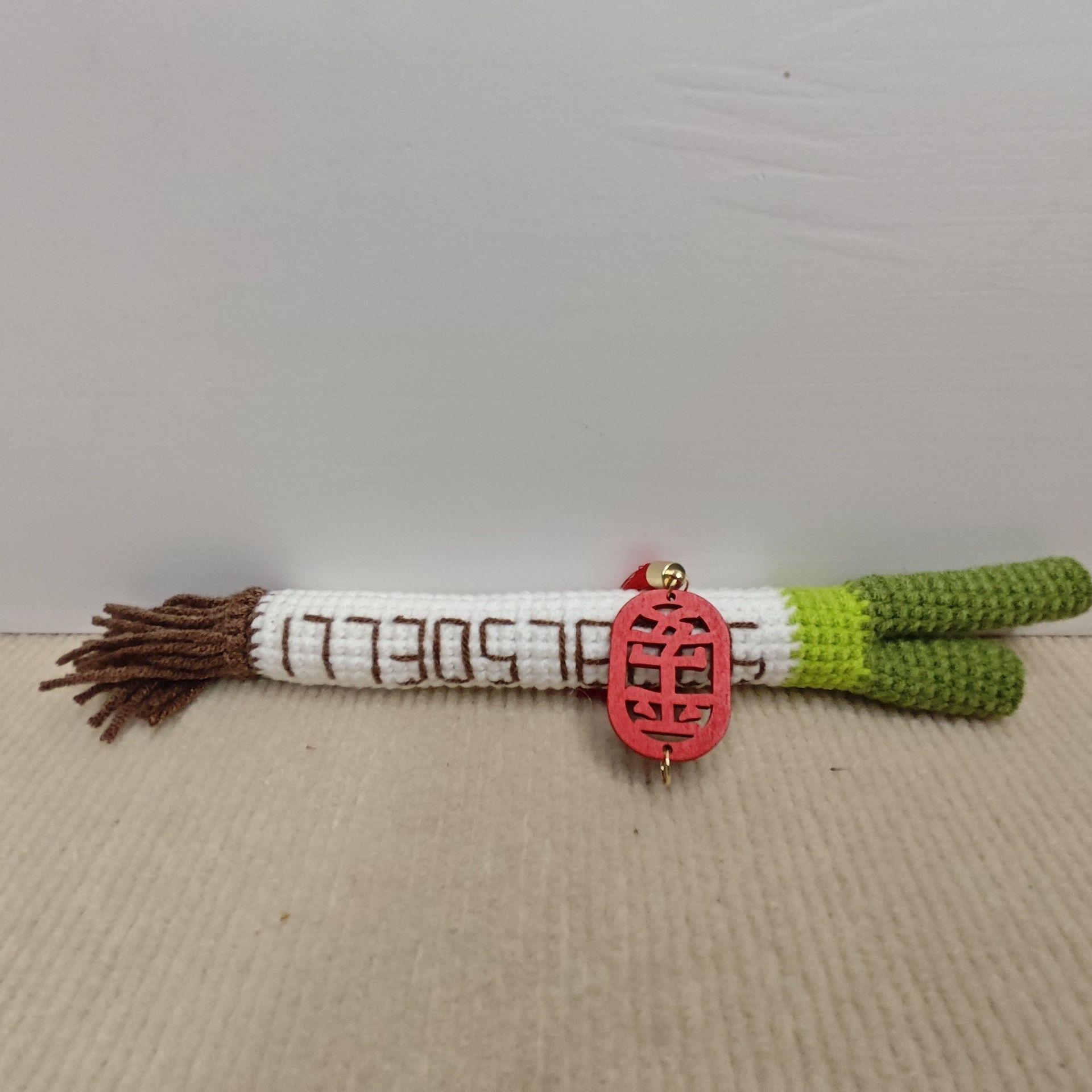 

Вязаная вручную карточка для телефона для временной парковки с дизайном зеленого лука