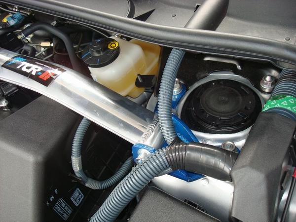 Suspension Strut Bar For Toyota RAV4 for Geely GX7 Car Accessories Alloy Stabilizer Bar Car Styling Auxiliary Tank Tension Rod