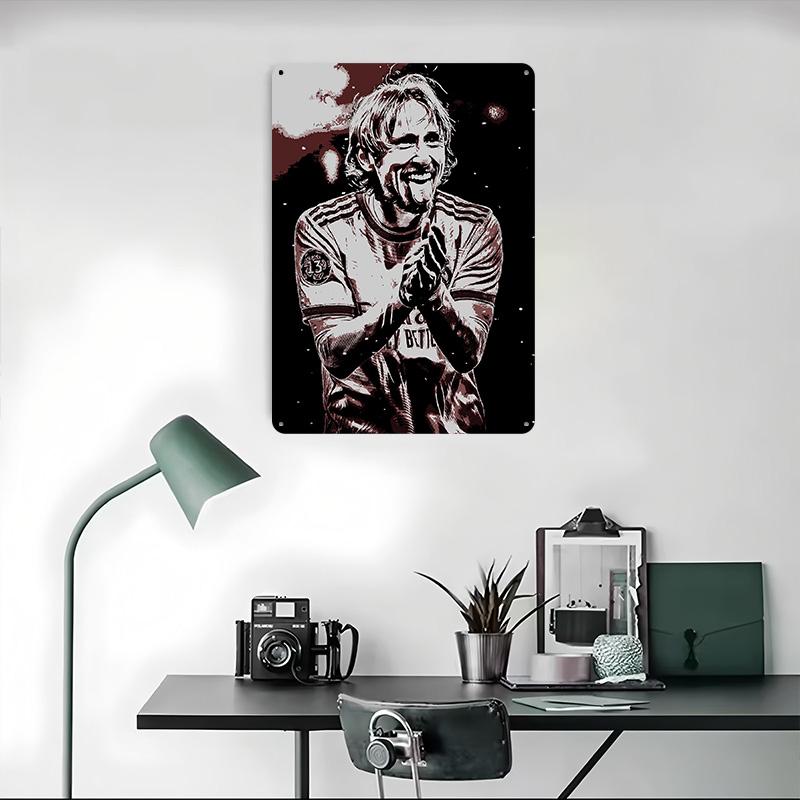 Luka Modric Football Art Poster Customized Wall Art Vintage Metal Signs Retro Tin Plaque for Man Cave Home Decorations House