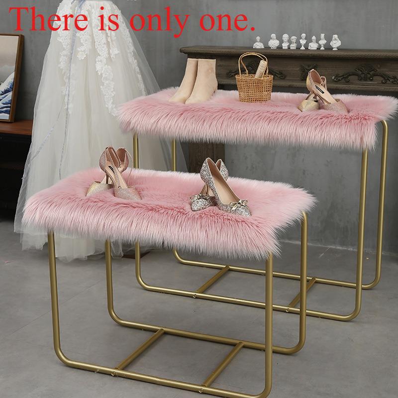 

1pc Counter MATS White Blankets Plush Carpets Shelves Exhibition Stands Clothing Stores Window Decorations Acrylic Fibers 40x80cm