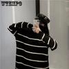 Langer Damenpullover mit Rollkragen, schwarz-weiß gestreift, lockerer Strickpullover, mittellang, warm, Streetwear-Stil, Pullover für Herbst und Winter