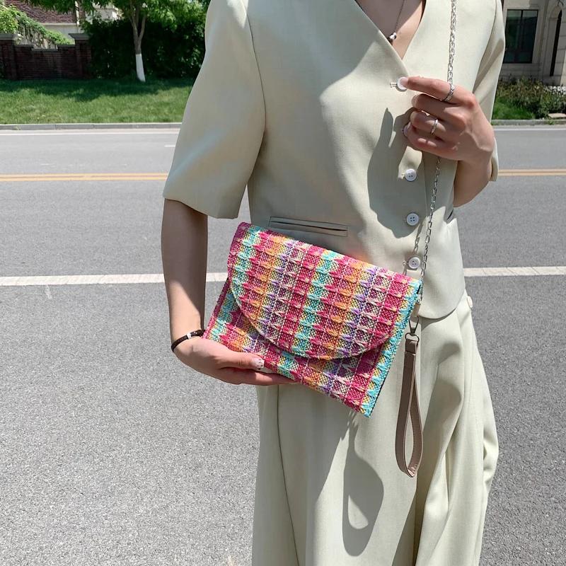 2025 Summer Straw Clutch Purse Bohemian Colorful Striped Wristlet Bag Hand-Woven Chic Hobo Bag Women's Retro Chain Crossbody Bag