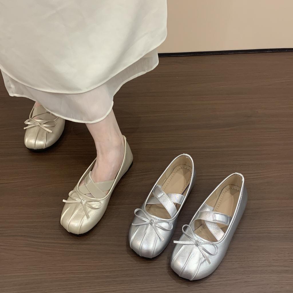 French Pleated Round Head Shallow Mouth Mary Jane Shoes Girl 2025 Spring and Autumn New Commuter Fairy Flat Soft Sole Single Shoes