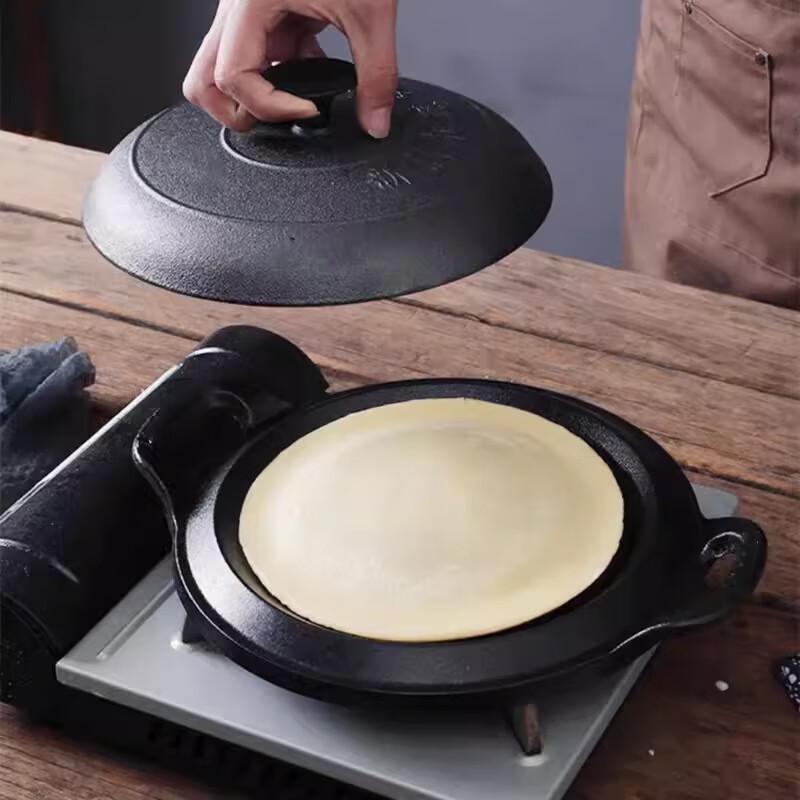 Lilang Cast Iron Pancake Griddle with Wooden Handle