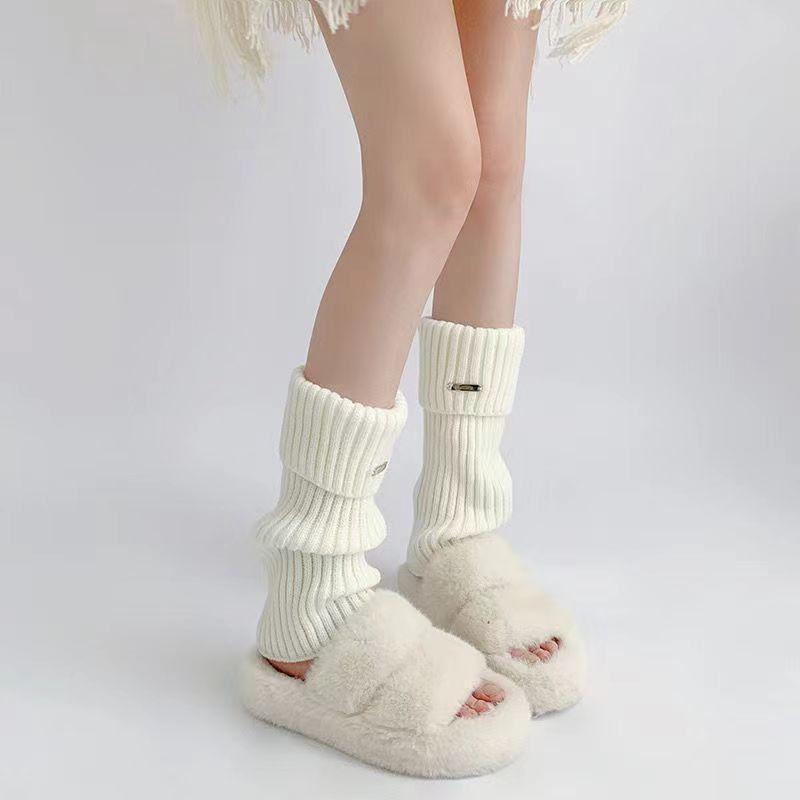 Leg Warmers Autumn and Winter Knit Thick Warm Girls Lolita Socks Metal nameplate White Black Loose Leg Warmers