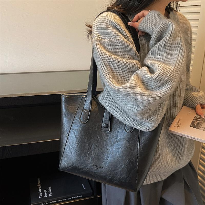 Classic Leather Tote Bag with Top Handle Large Capacity Everyday Fashion Shoulder Bag for Women